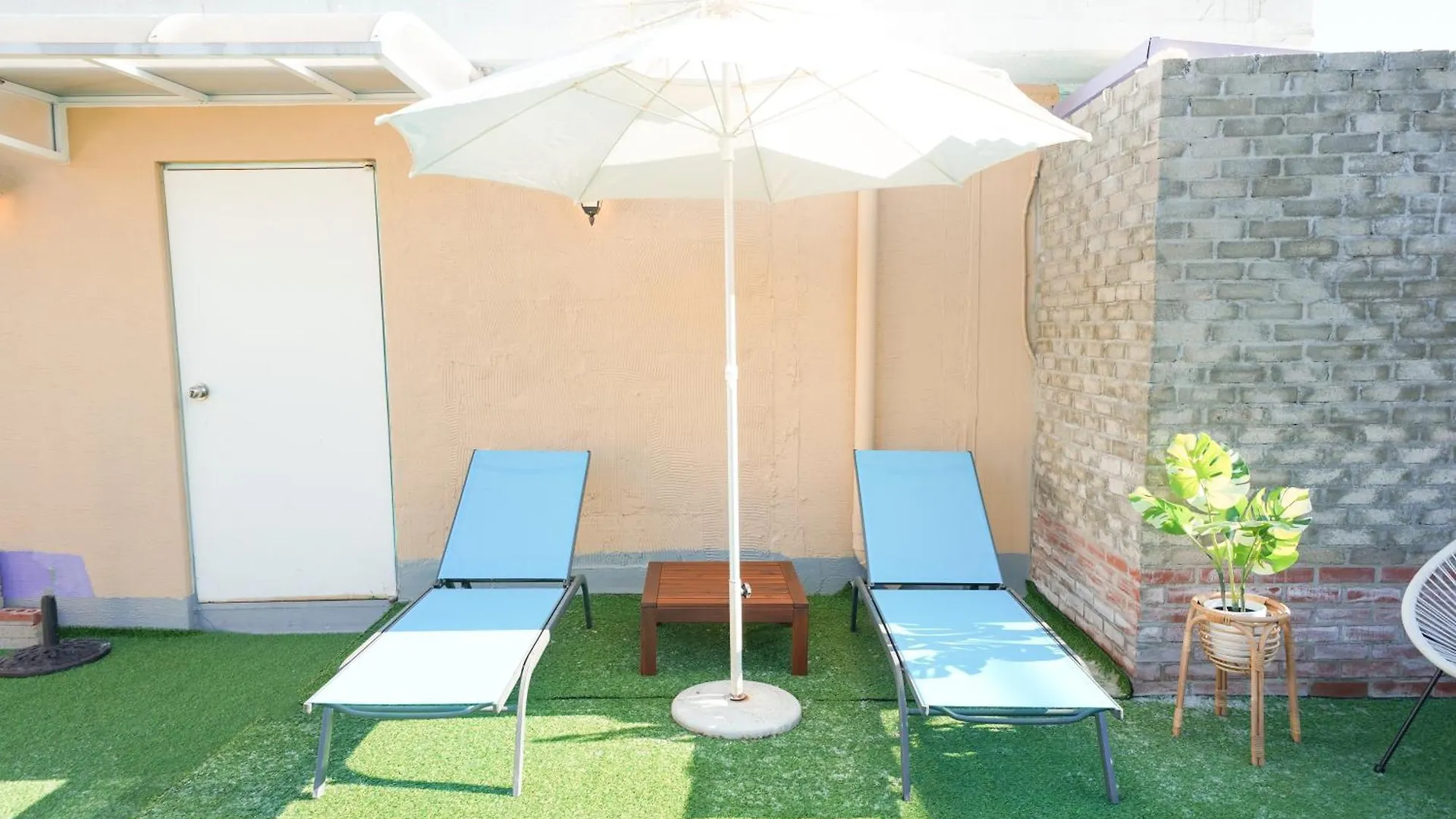 Romantic Rooftop House Apartment Seoul