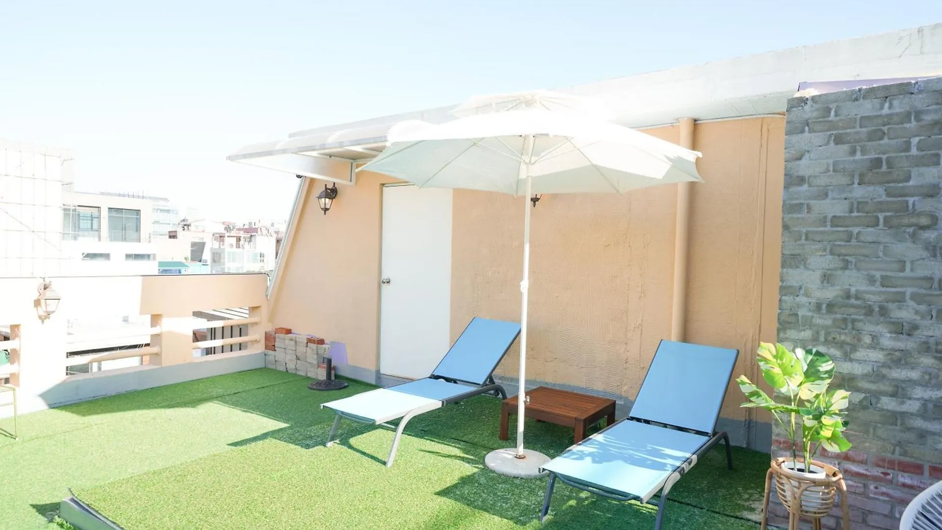 Romantic Rooftop House Apartment Seoul 0*,  South Korea